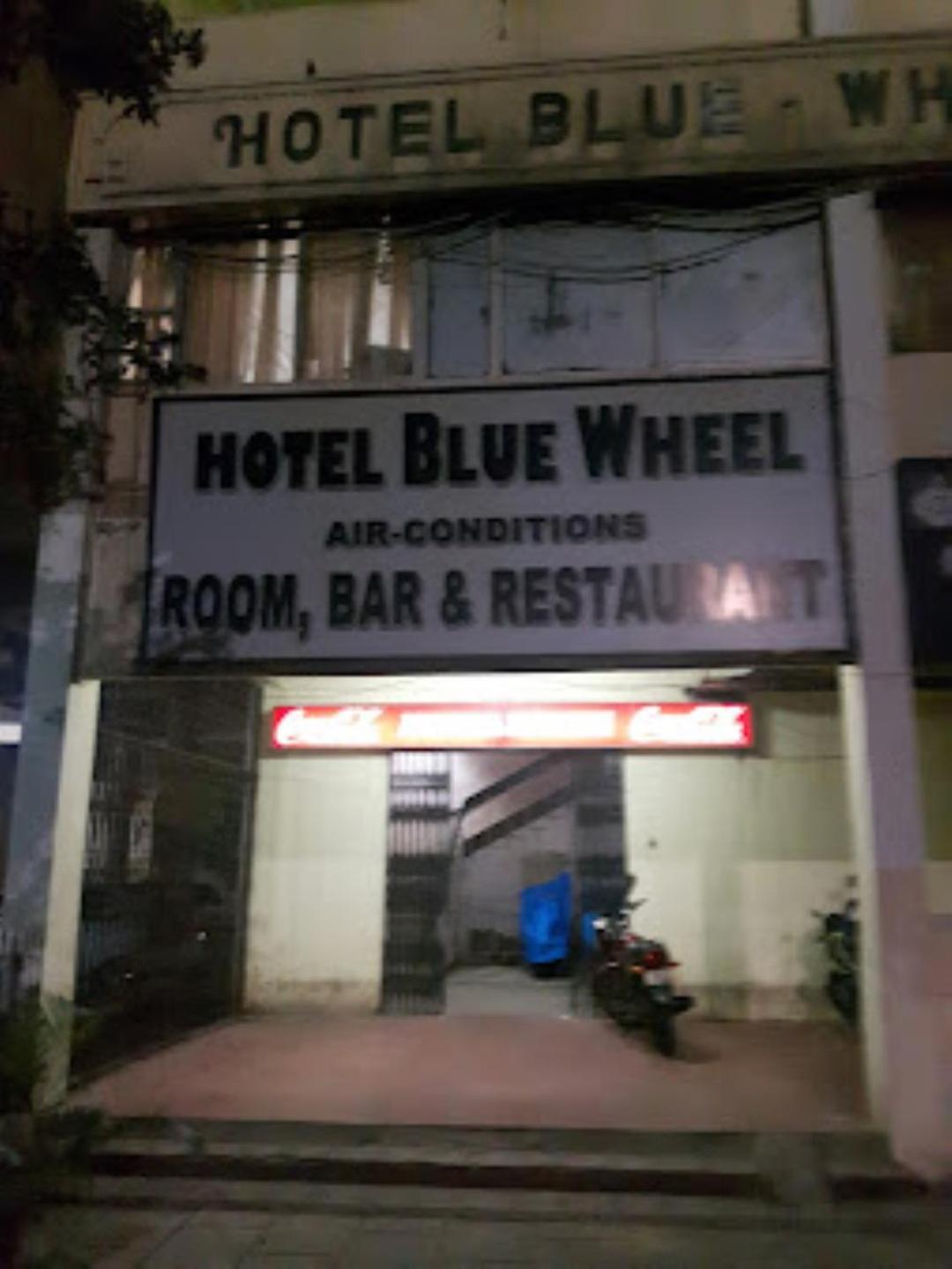 Hotel Blue Wheel,Bhubaneswar Dış mekan fotoğraf