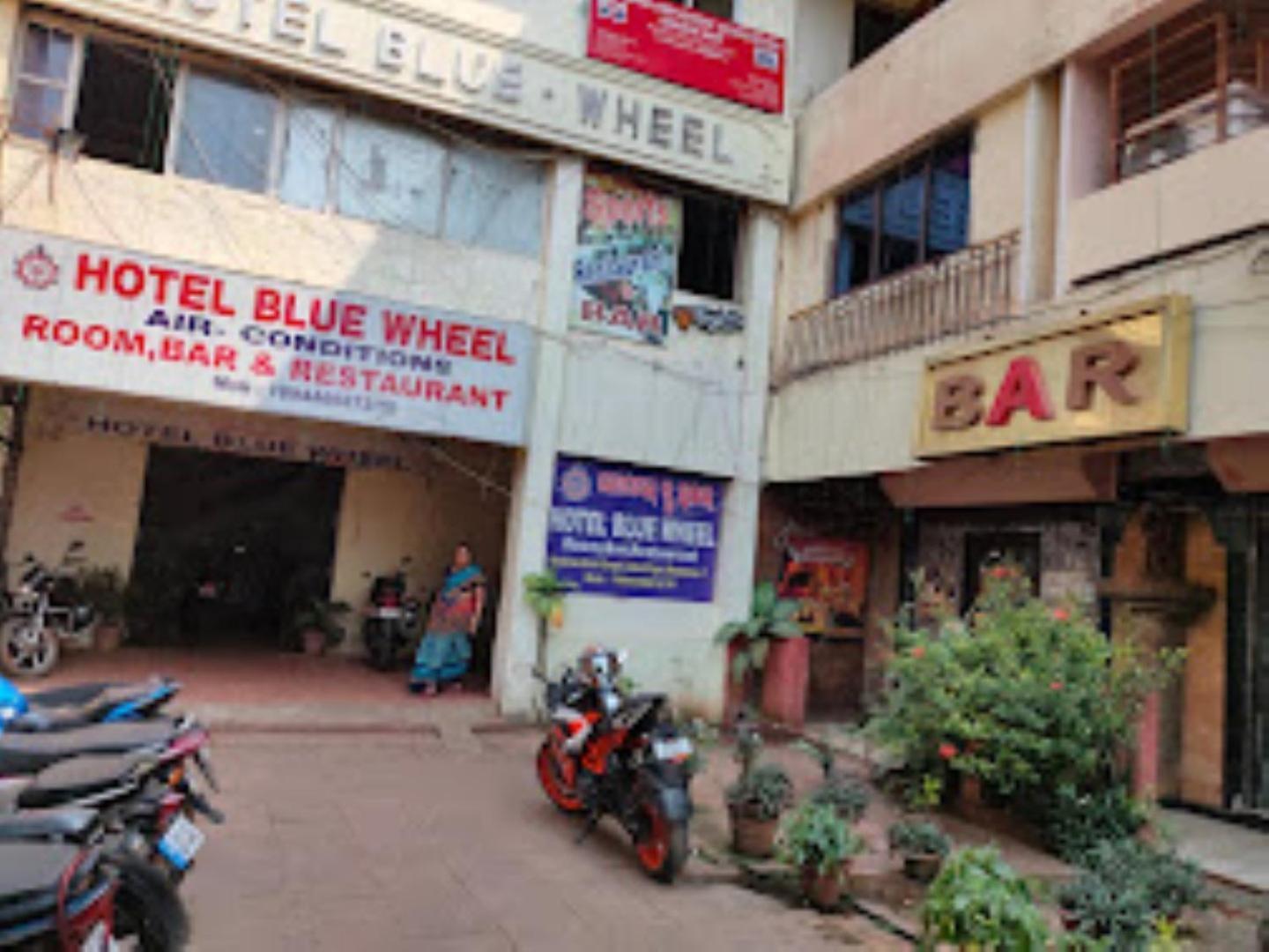 Hotel Blue Wheel,Bhubaneswar Dış mekan fotoğraf